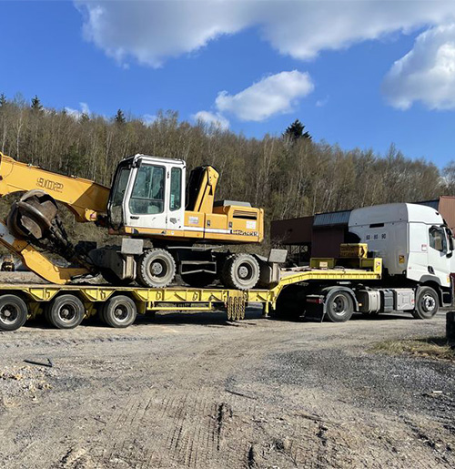 Transport de Bennes et Gestion des Déchets Industriels à Ussel